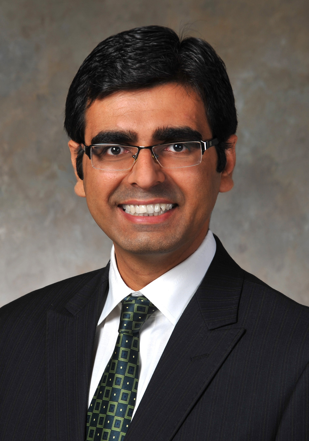 Sunil K Dhunna, MD